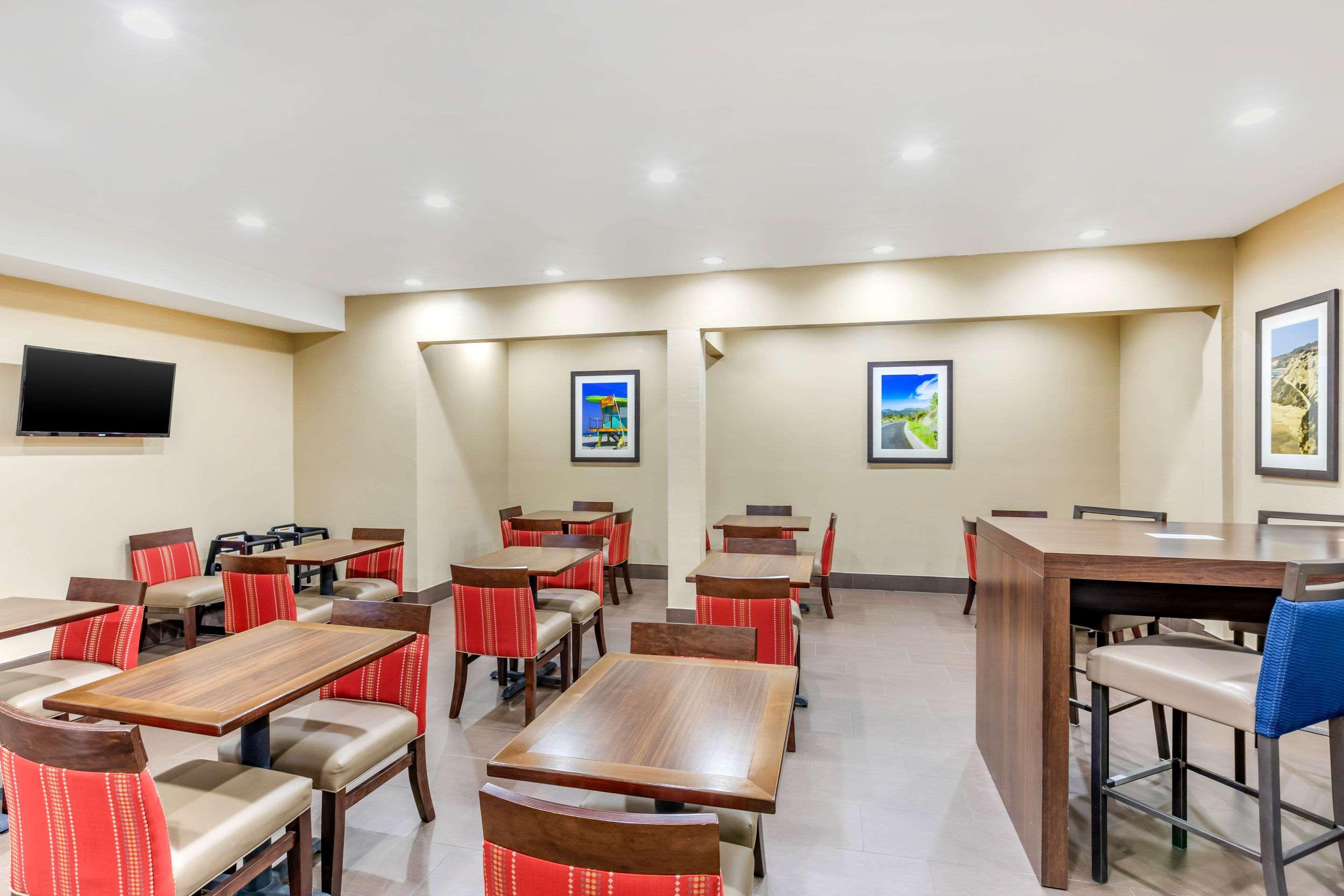 Comfort Inn & Suites Orange County John Wayne Airport Santa Ana Eksteriør billede