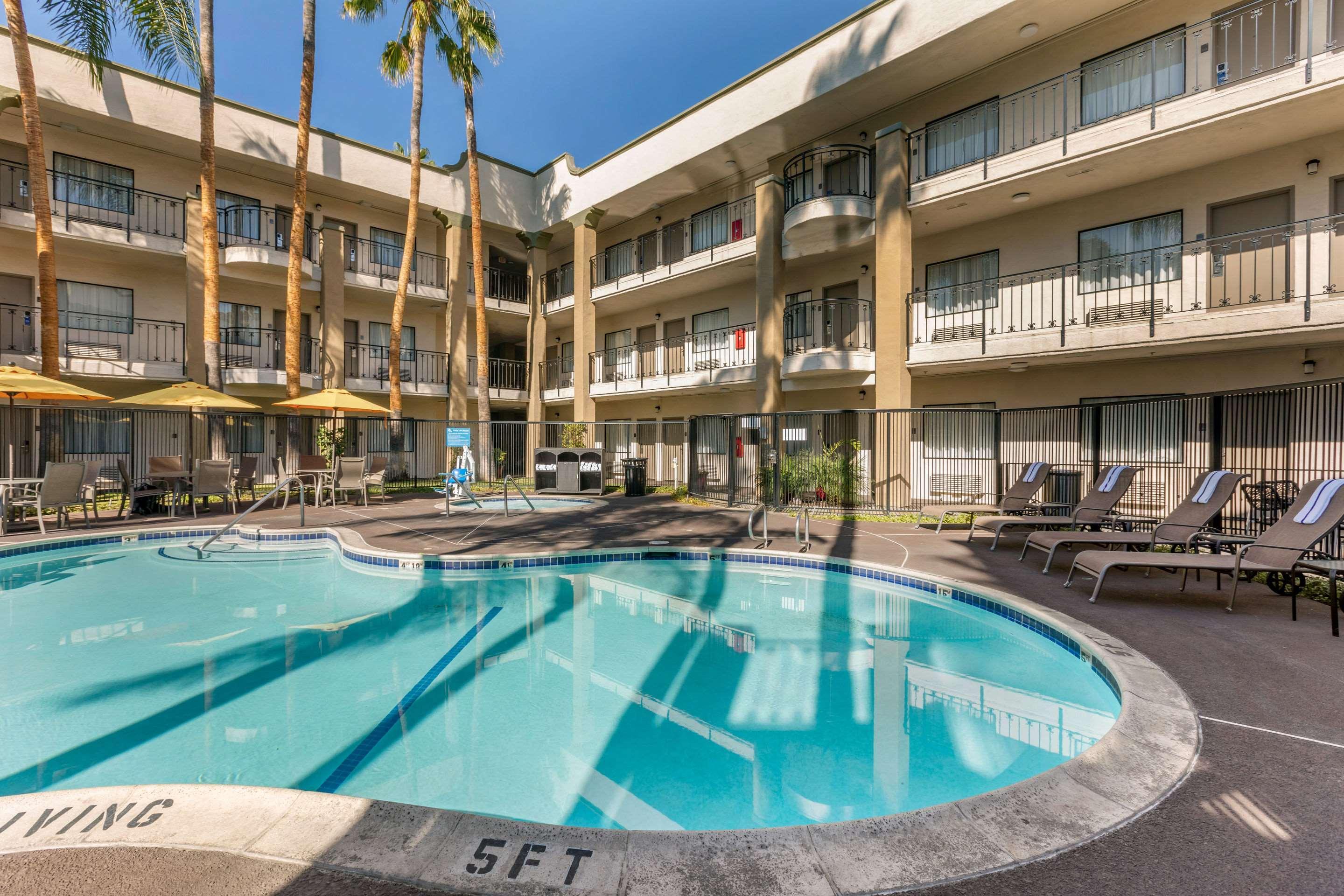 Comfort Inn & Suites Orange County John Wayne Airport Santa Ana Eksteriør billede